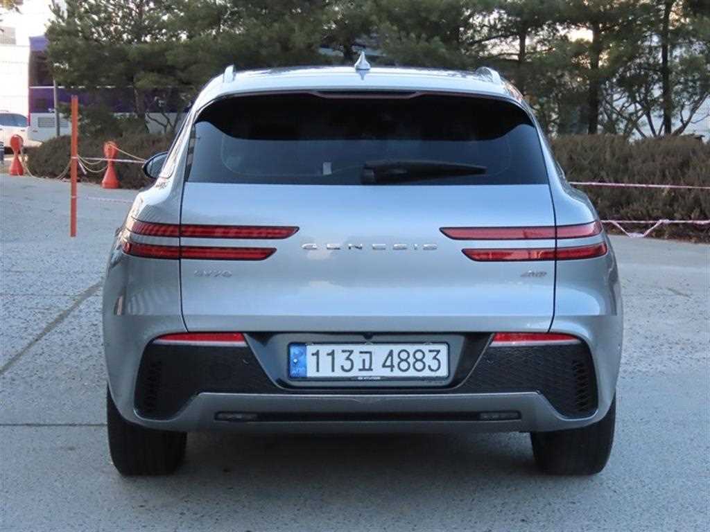 Genesis GV70 - Vista 4