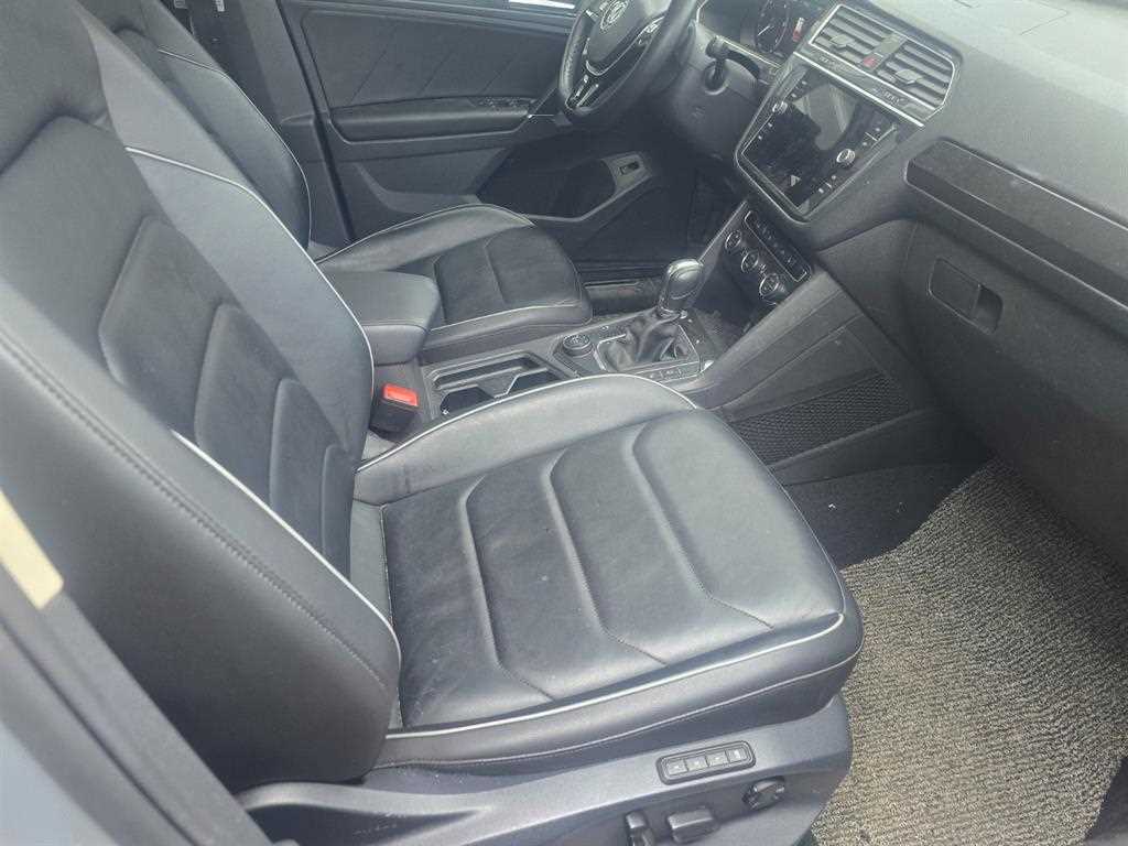 Volkswagen Tiguan - Vista 9