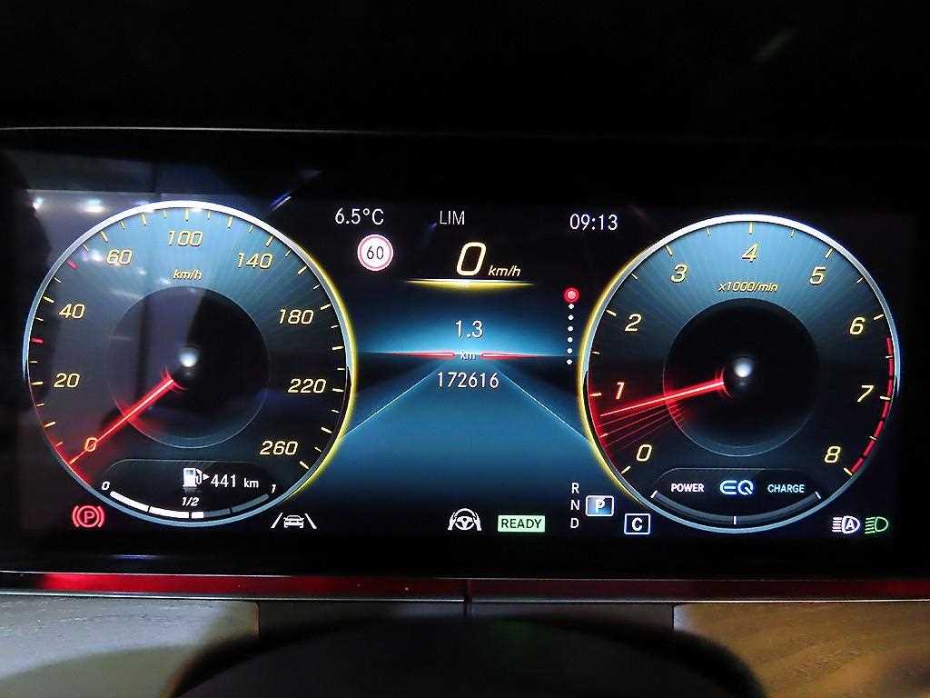 Mercedes Benz E class - Vista 9