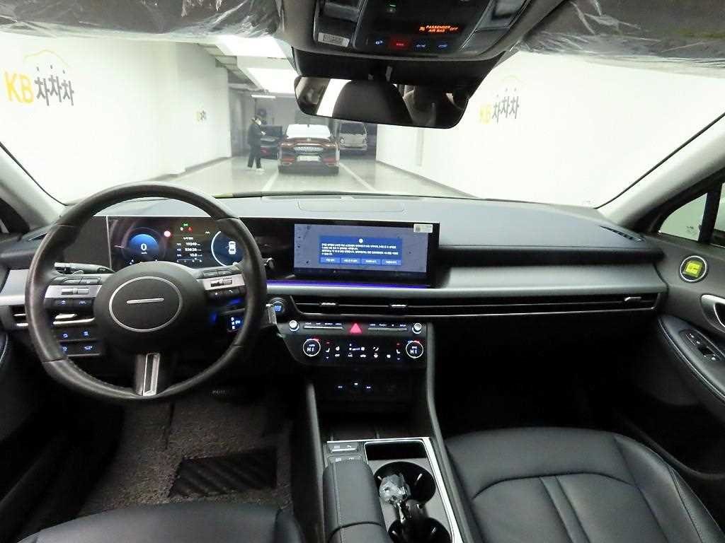 HYUNDAI Sonata - Vista 6