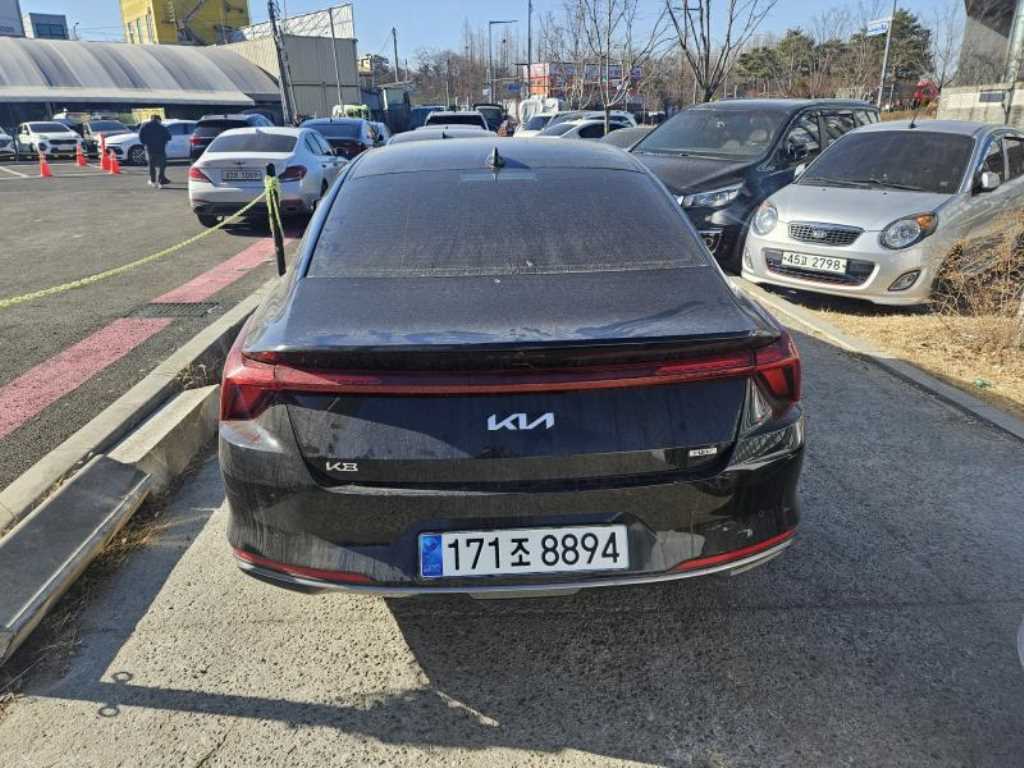 KIA K8 - Vista 3