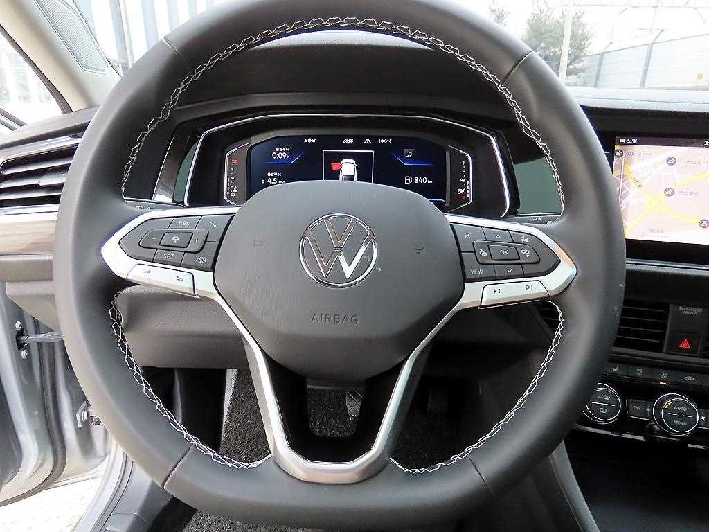 Volkswagen Jetta - Vista 8