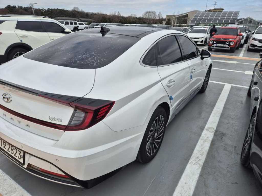 HYUNDAI Sonata - Vista 5