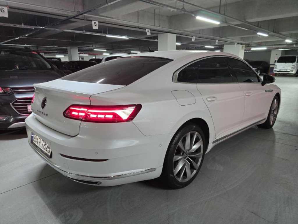 Volkswagen Arteon - Vista 5