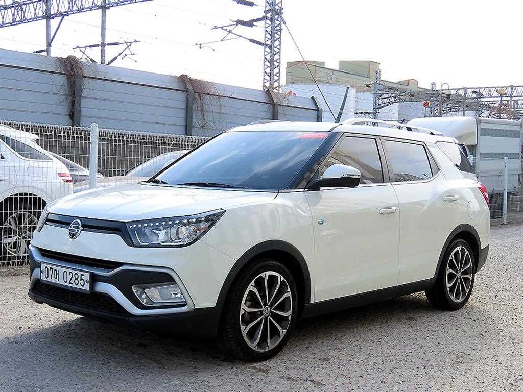 Ssangyong Tivoli - Vista 2