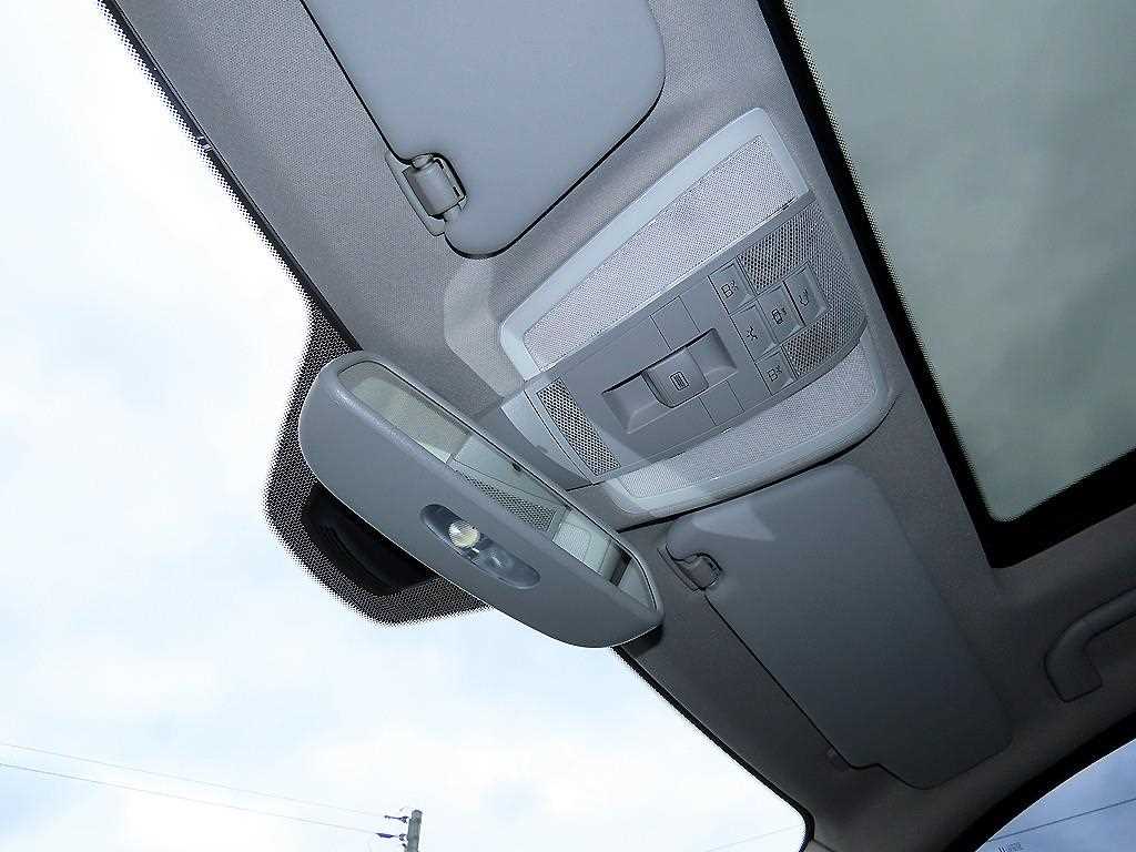 Mercedes Benz C Class 2010 Plateado - Importación desde Corea - HF Imports Iquique - Foto 15