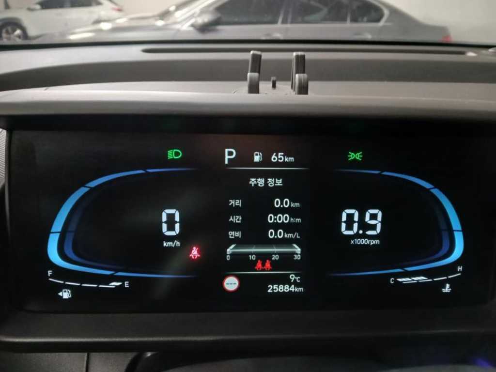 HYUNDAI Casper - Vista 9