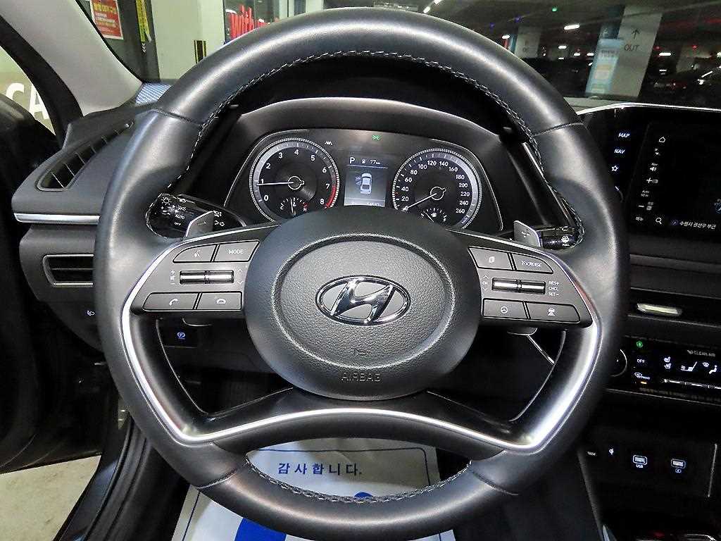 HYUNDAI Sonata - Vista 8