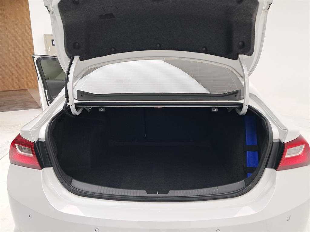 Chevrolet Malibu 2020 Blanco - Importación desde Corea - HF Imports Iquique - Foto 18