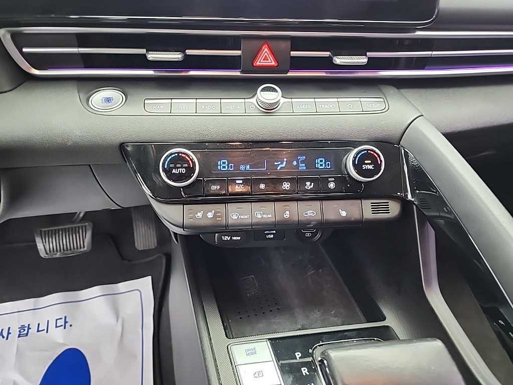 HYUNDAI Avante - Vista 10