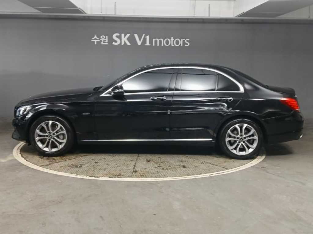 Mercedes Benz C Class - Vista 2