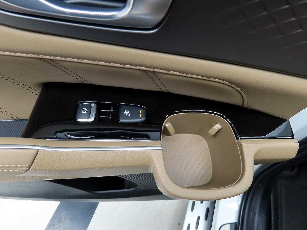 KIA Sorento - Vista 12