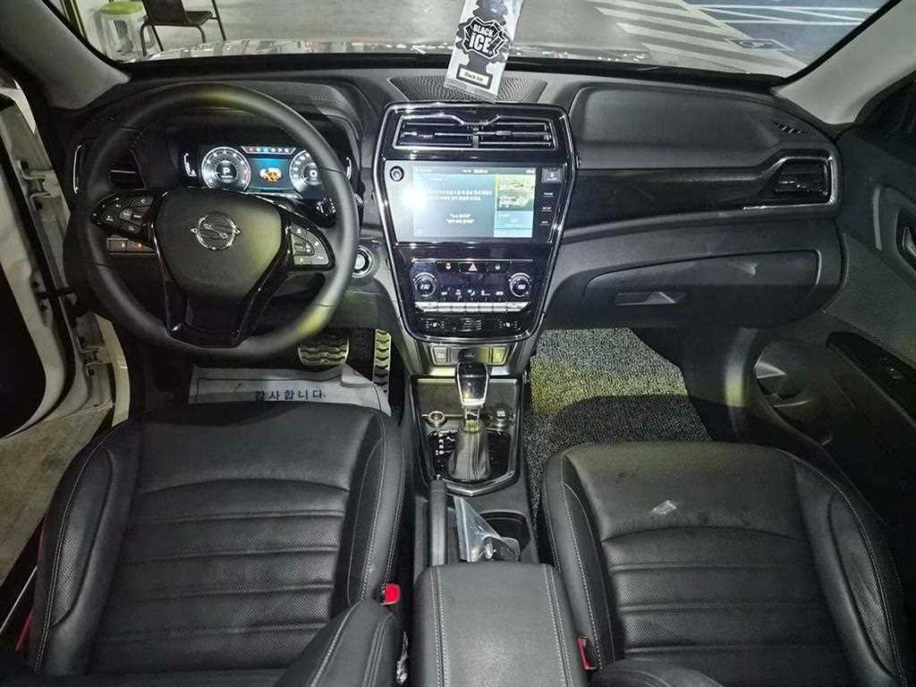 Ssangyong Tivoli - Vista 10