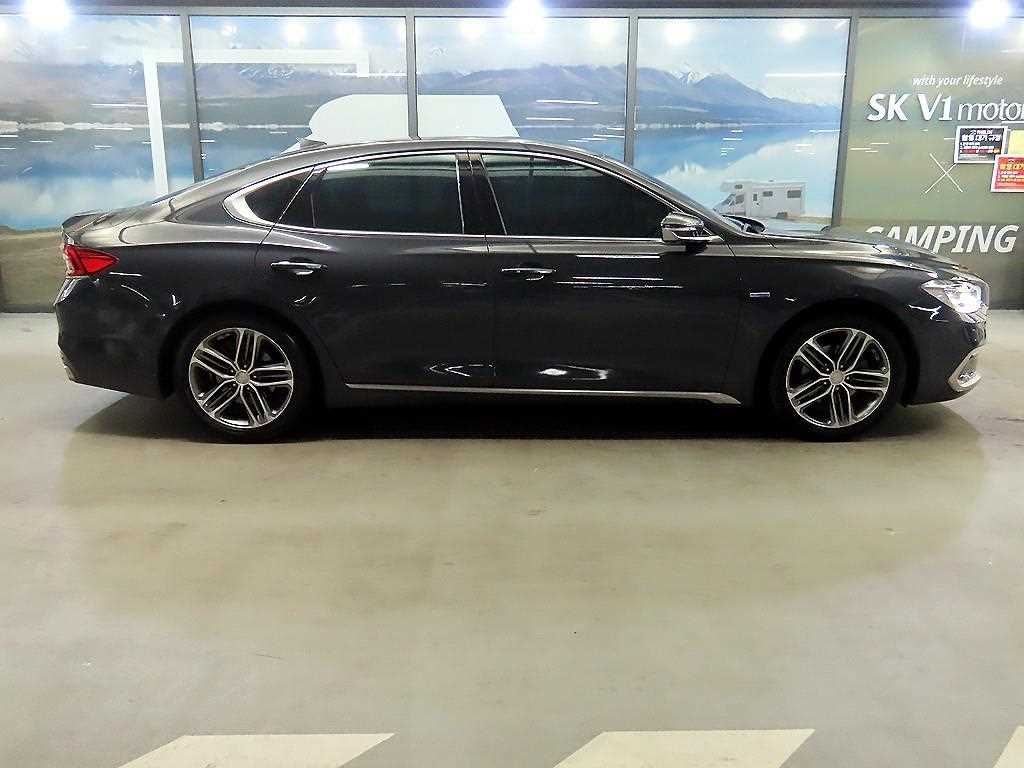 HYUNDAI Grandeur - Vista 3