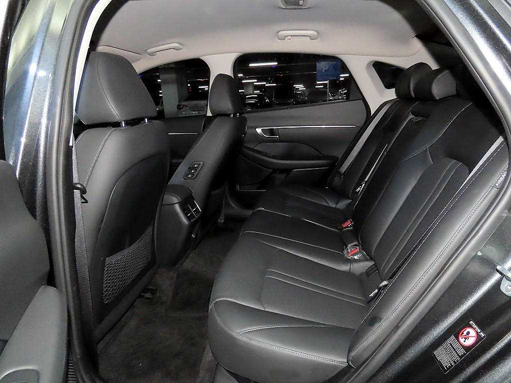 HYUNDAI Sonata - Vista 7