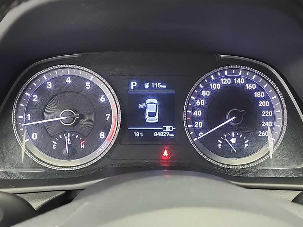 HYUNDAI Sonata - Vista 6