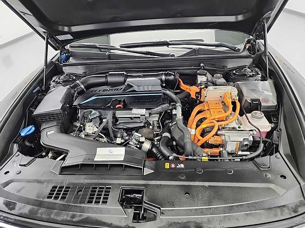 HYUNDAI Grandeur - Vista 5