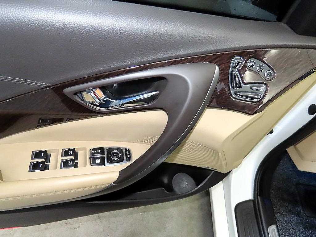 HYUNDAI Grandeur 2016 Blanco - Importación desde Corea - HF Imports Iquique - Foto 13