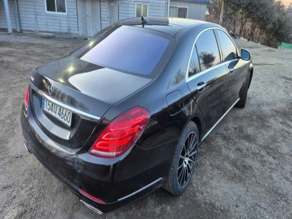 Mercedes Benz S Class - Vista 4