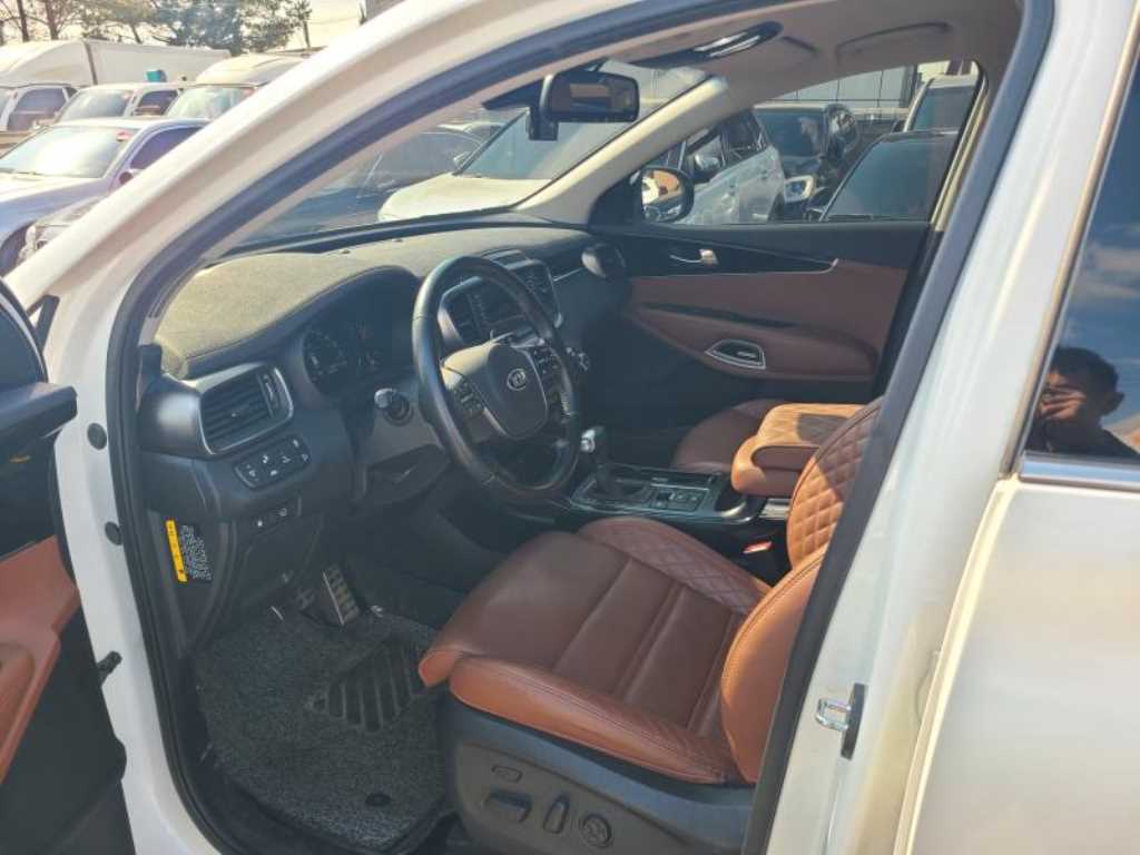 KIA Sorento - Vista 6