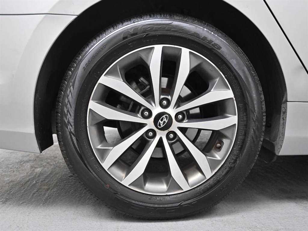 HYUNDAI Grandeur - Vista 5