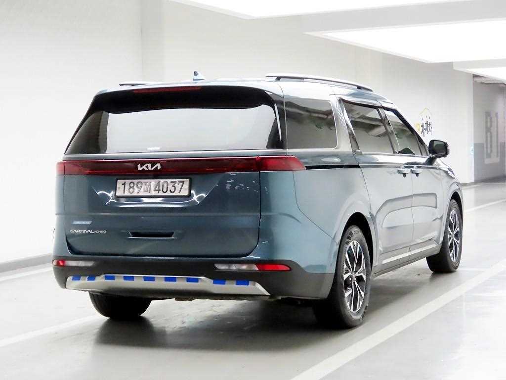 KIA Carnival - Vista 4