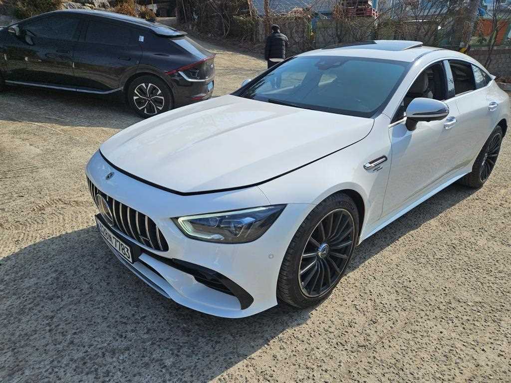 Mercedes Benz AMG GT - Vista 3