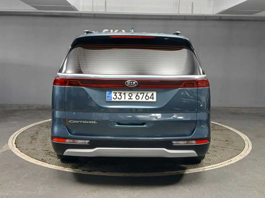 KIA Carnival - Vista 4