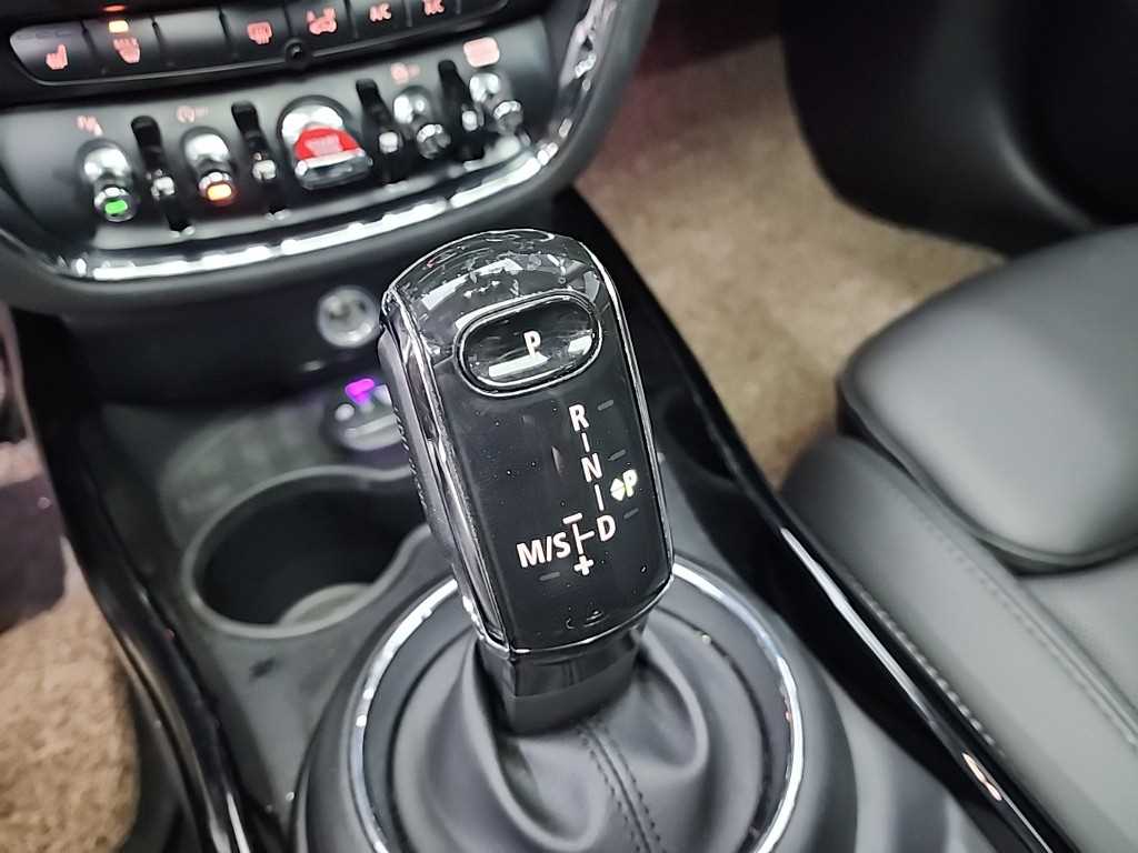 Mini Clubman - Vista 8