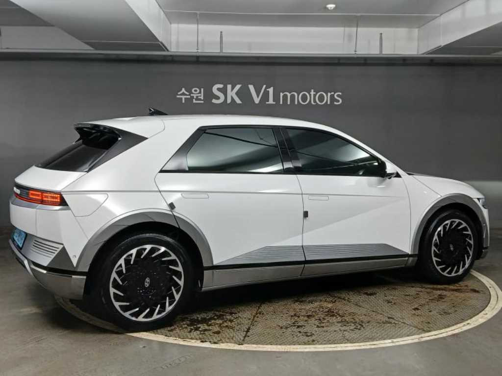 HYUNDAI Ioniq 5 - Vista 4