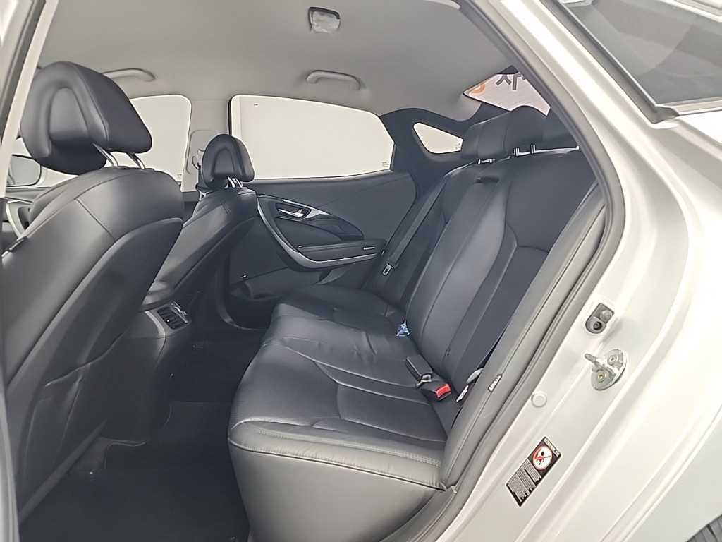 HYUNDAI Grandeur - Vista 12