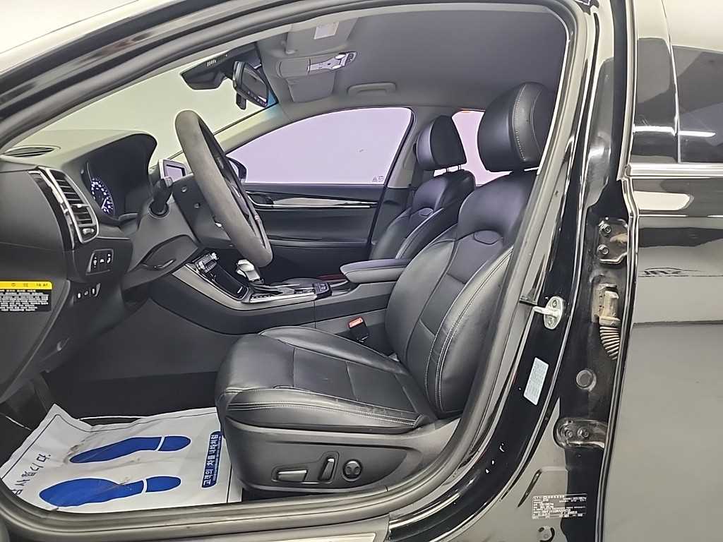 HYUNDAI Grandeur - Vista 11