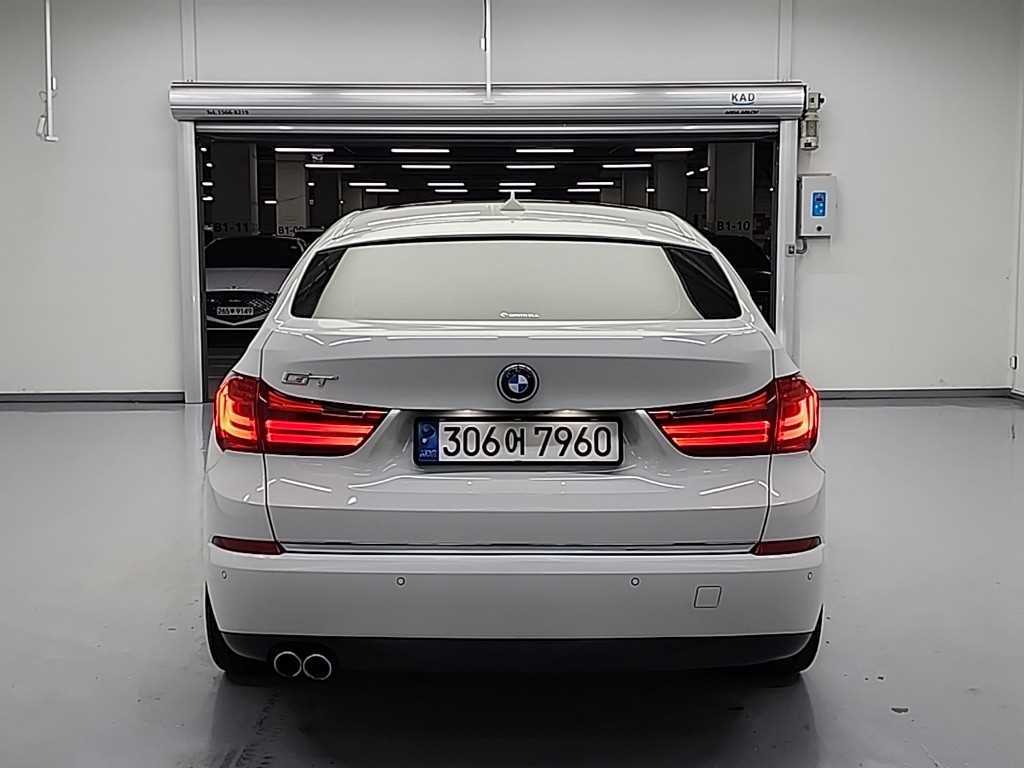 BMW Gran Turismo - Vista 3