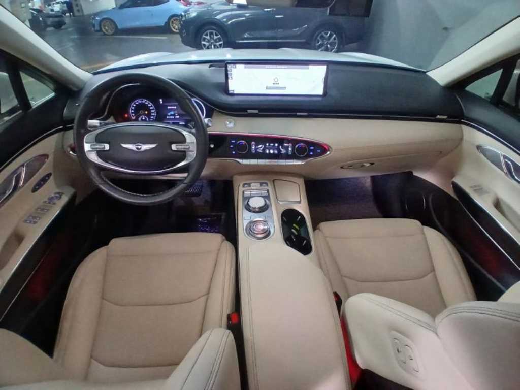 Genesis GV70 2023 Blanco - Importación desde Corea - HF Imports Iquique - Foto 1