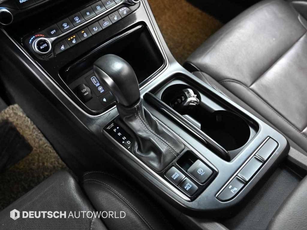 HYUNDAI Grandeur - Vista 9