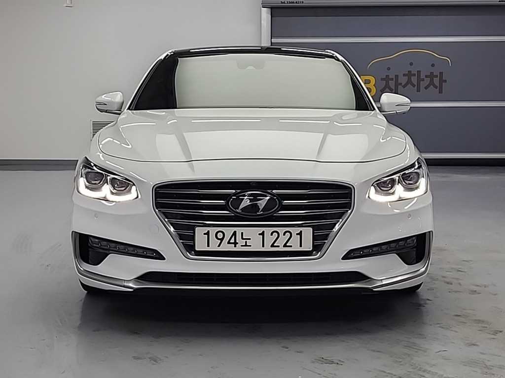 HYUNDAI Grandeur - Vista 2