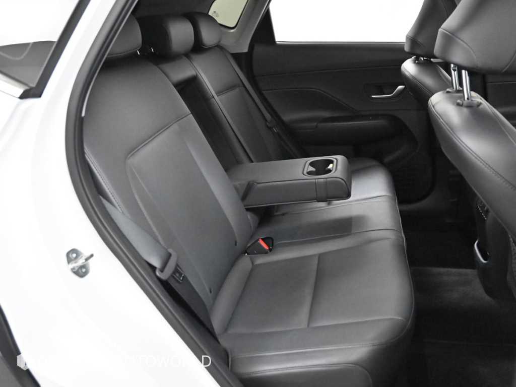 HYUNDAI Kona - Vista 12