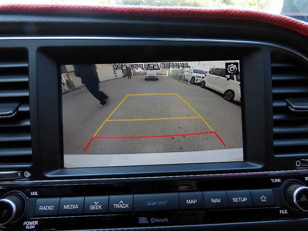 HYUNDAI Avante 2018 Blanco - Importación desde Corea - HF Imports Iquique - Foto 14