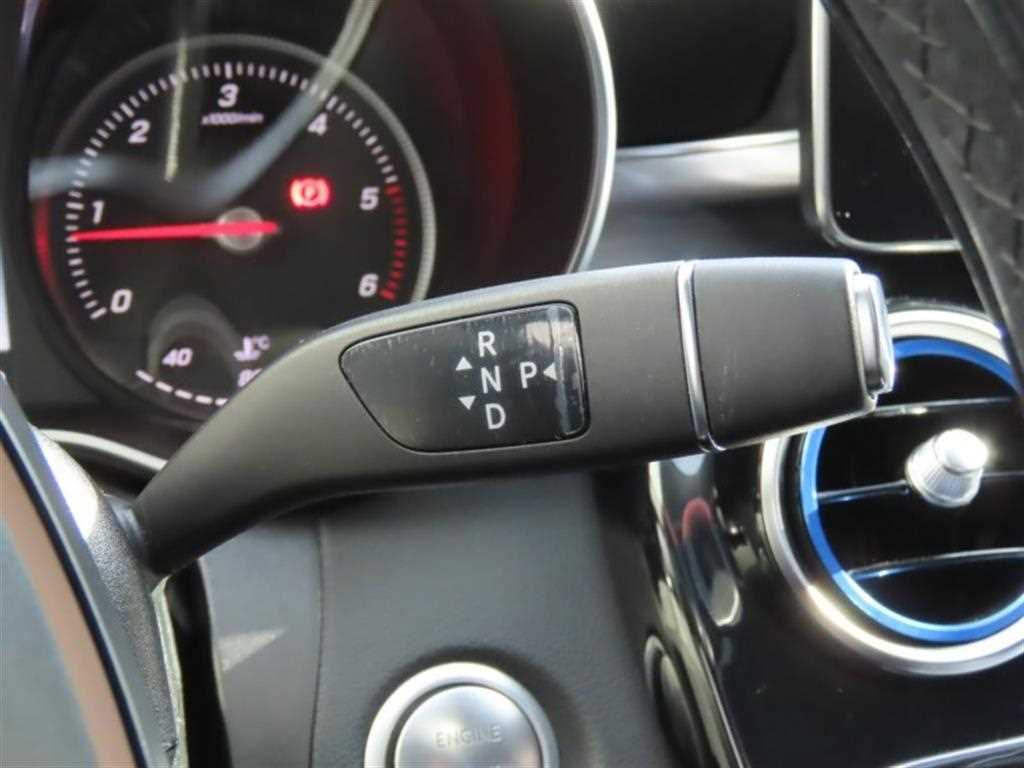 Mercedes Benz C Class - Vista 6