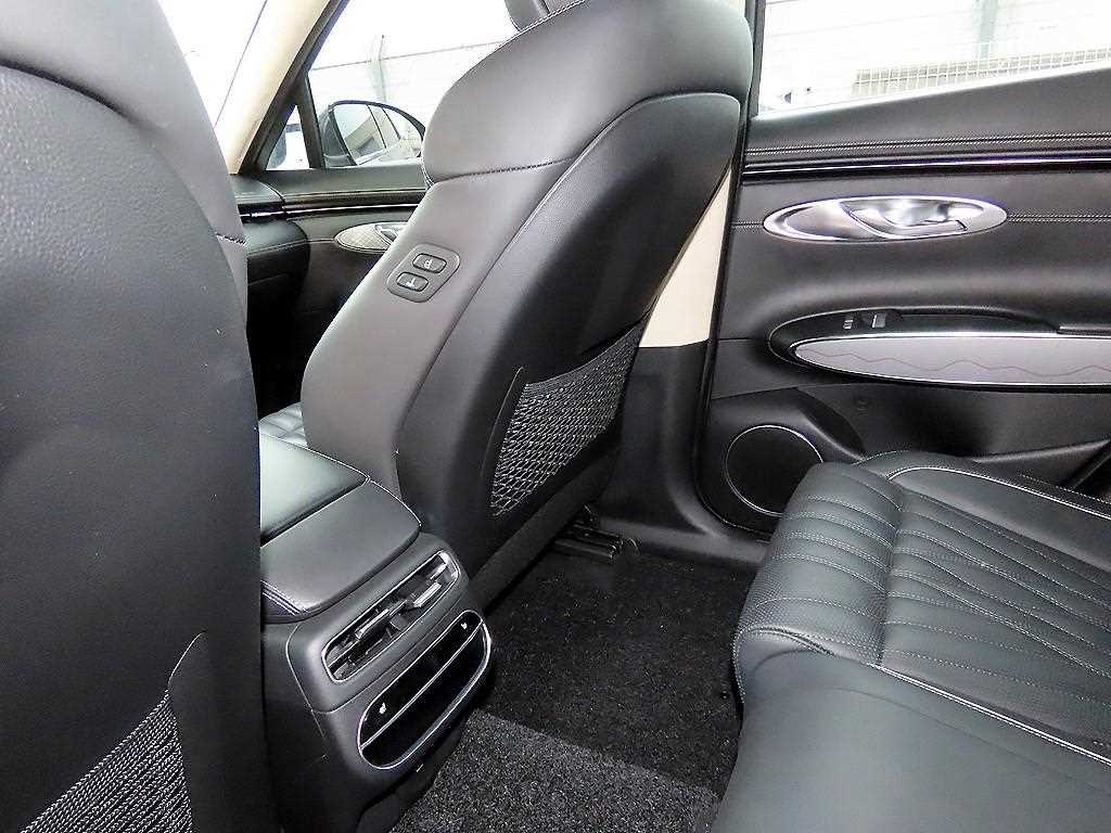 Genesis GV70 2023 Gris - Importación desde Corea - HF Imports Iquique - Foto 15