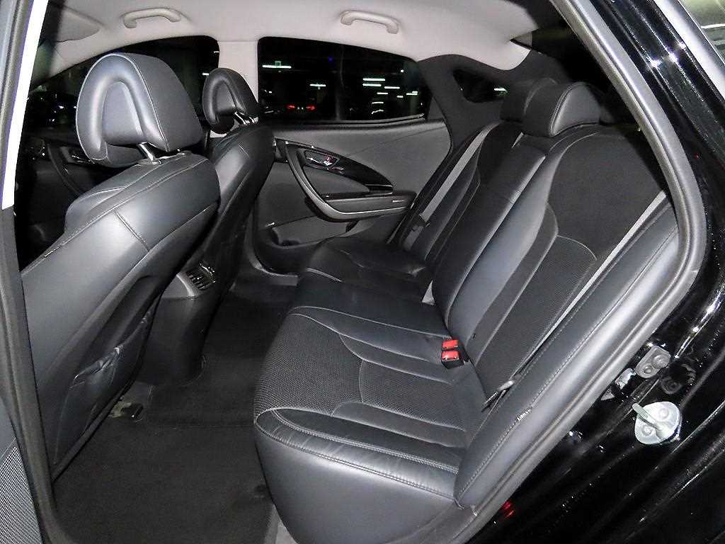 HYUNDAI Grandeur - Vista 7