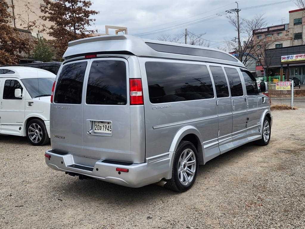 Chevrolet Express van - Vista 6
