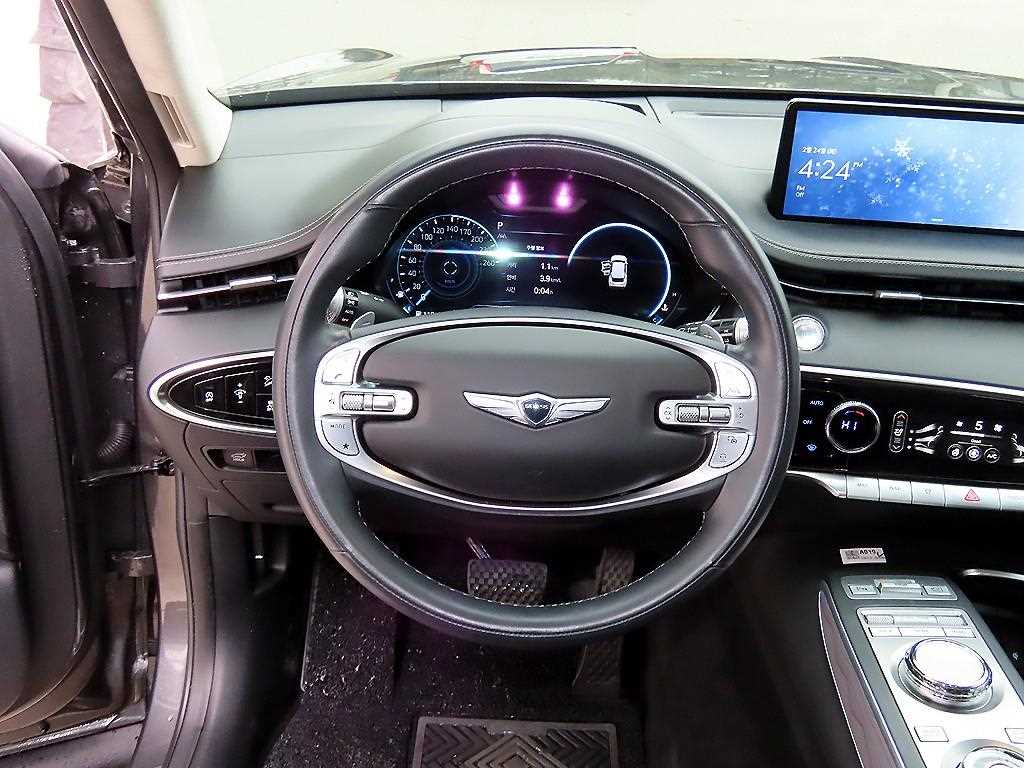 Genesis GV70 - Vista 8