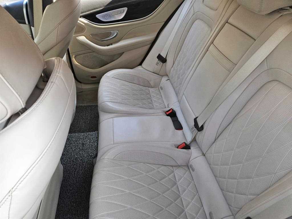 Mercedes Benz AMG GT - Vista 6