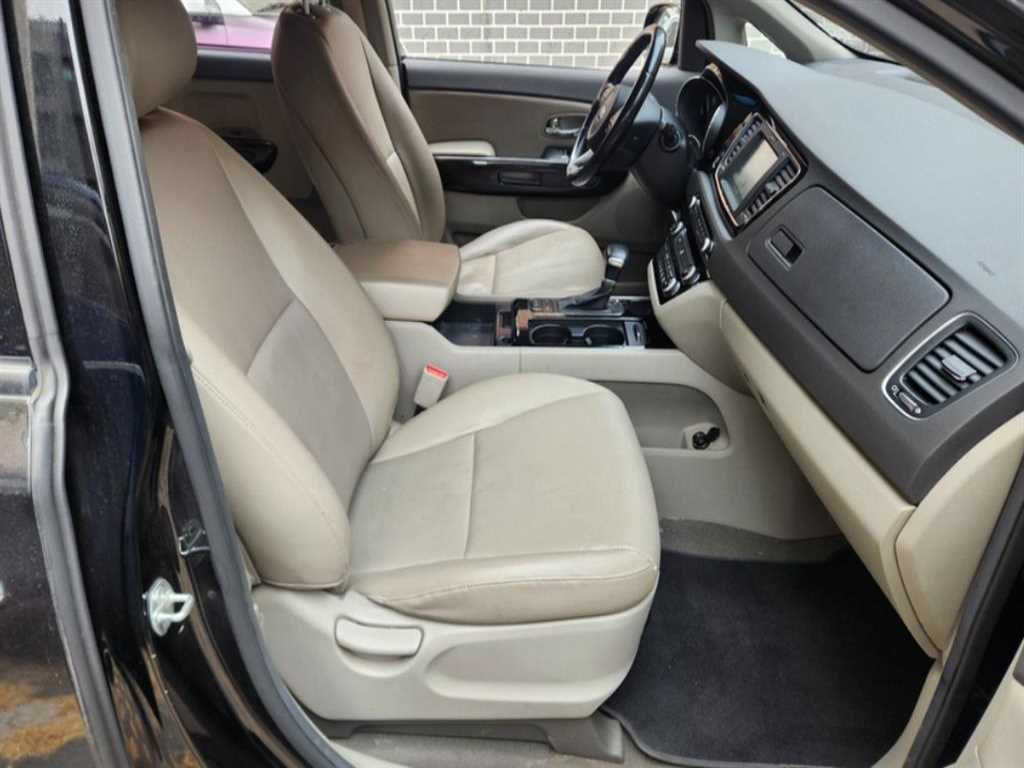 KIA Carnival 2018 Negro - Importación desde Corea - HF Imports Iquique - Foto 13