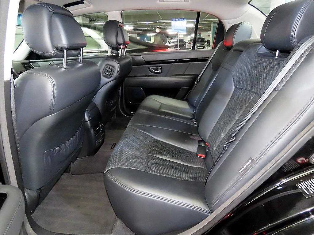 KIA Opirus - Vista 7