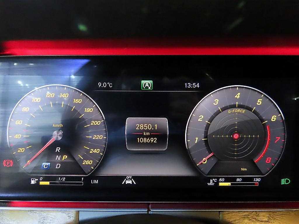 Mercedes Benz E class - Vista 9