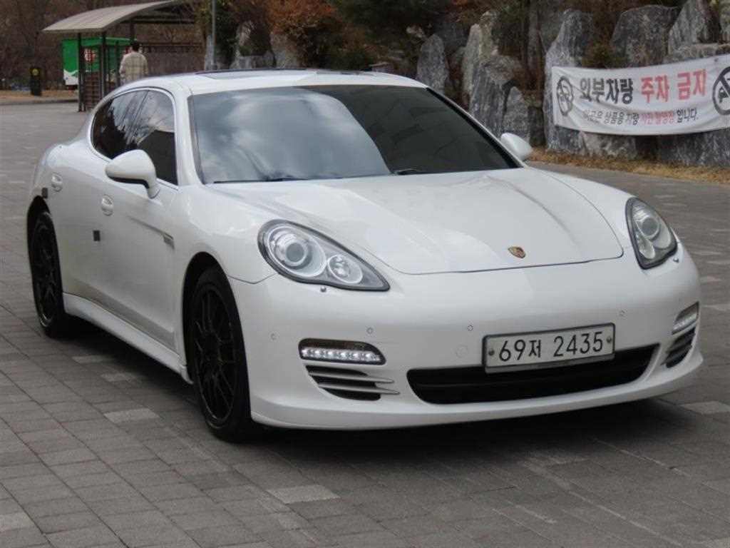 Porsche Panamera - Vista 2