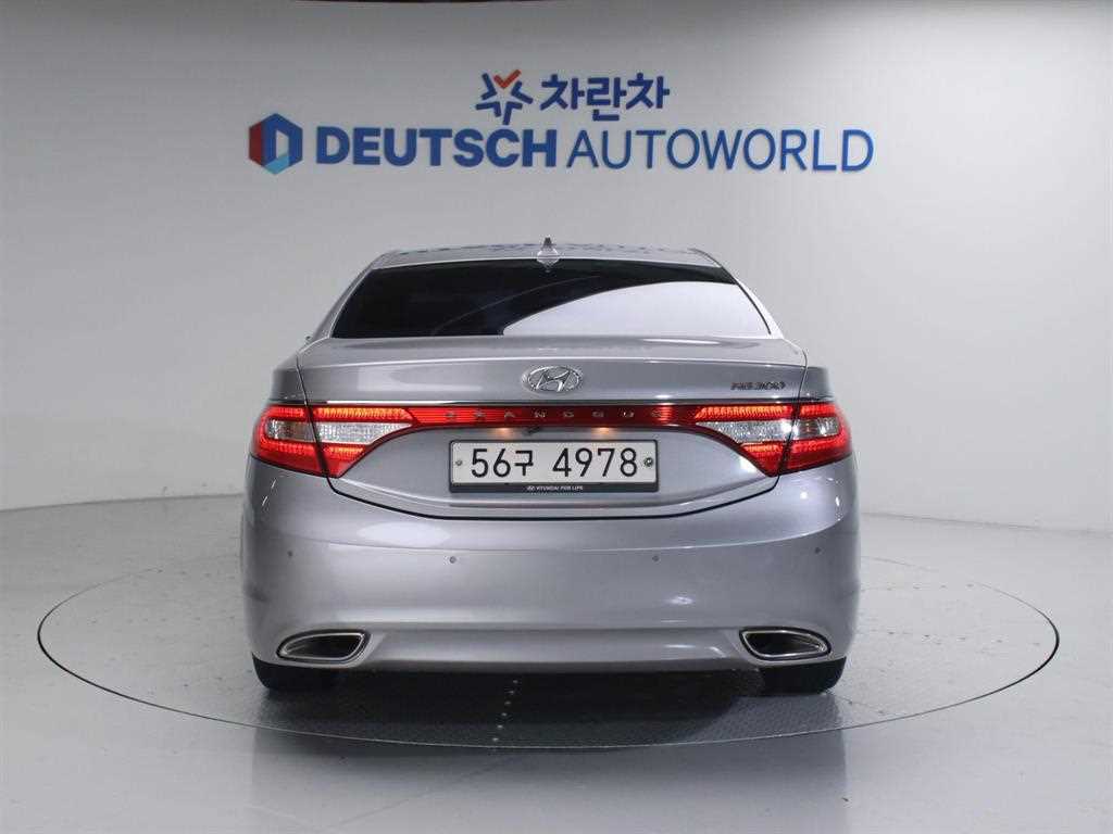 HYUNDAI Grandeur - Vista 4