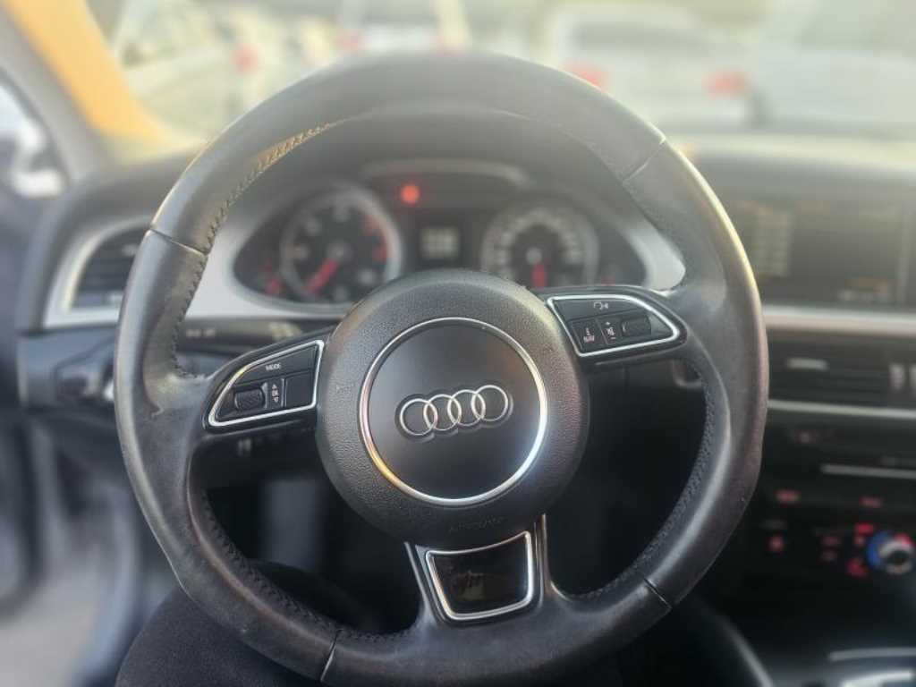 Audi A4 - Vista 5